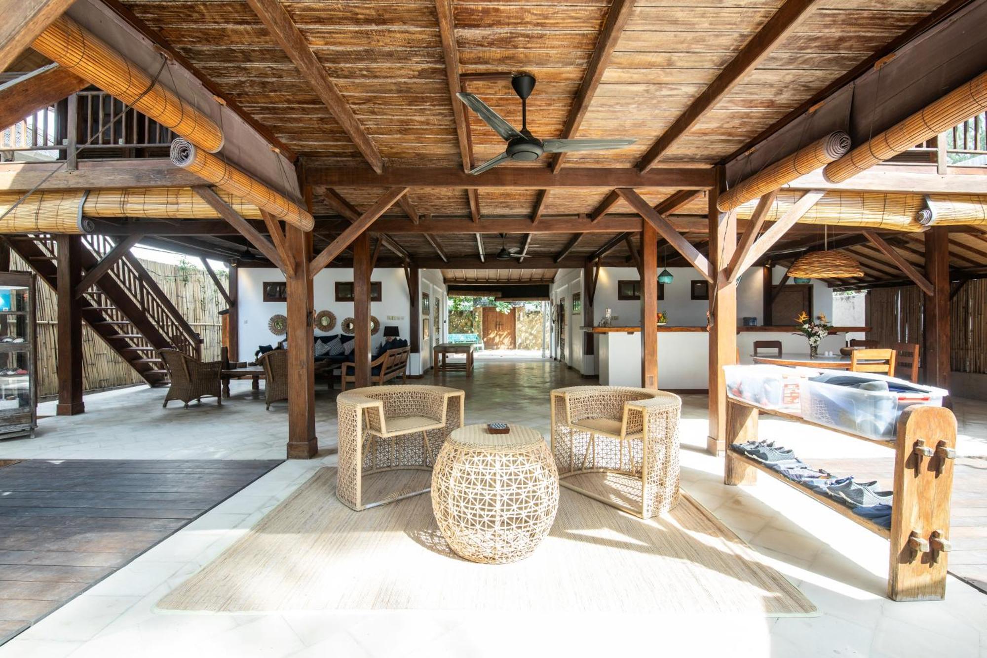 גילי טרוונגן The Gili Beach Resort מראה חיצוני תמונה